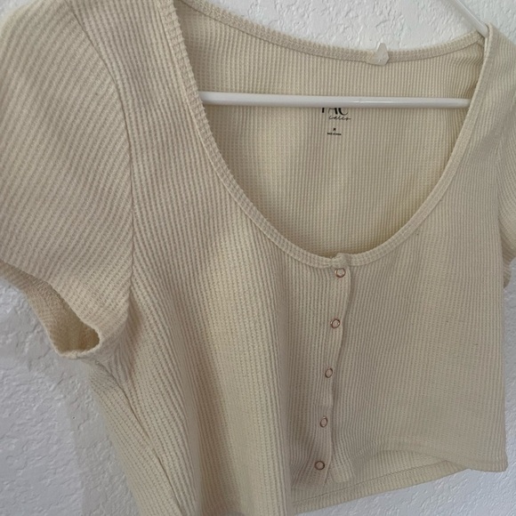 PacSun Cream Buttoned Crop Blouse - Picture 2 of 7